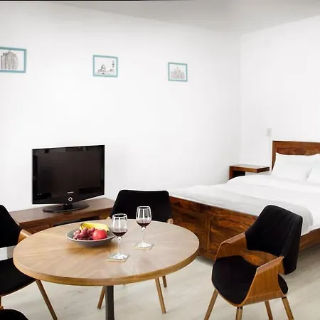 Apartment Leonardo - Unique Boutique In The Heart Of *
